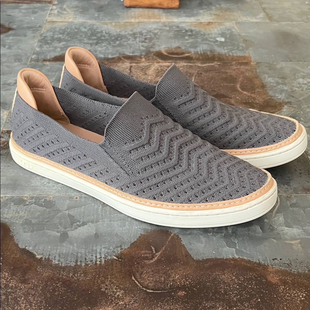 UGG Sammy Slip-on Sneakers